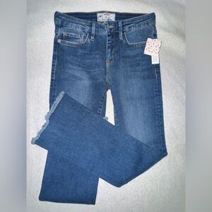 🆕Free People High Waist Straight Leg Crop frayed denim Sz29